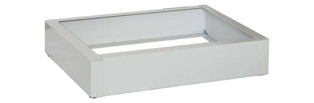 C+P Socle pour armoire vestiaire Z, série Basis