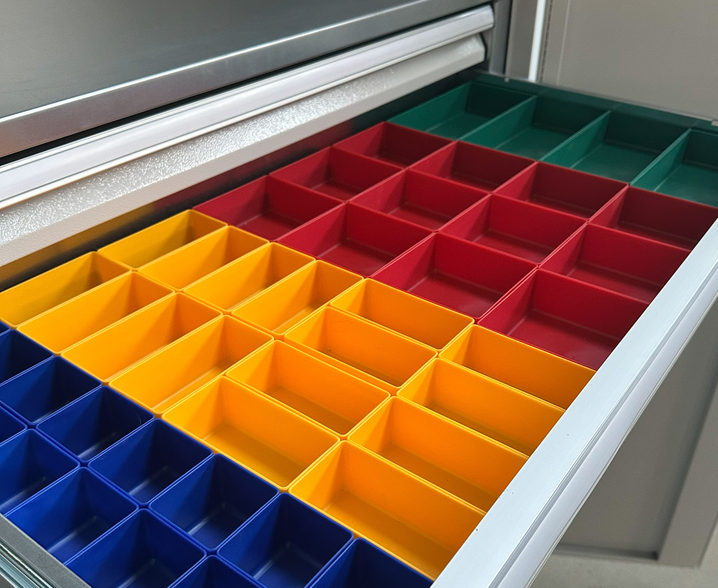 C+P kit de petites pièces, 63x370x418mm